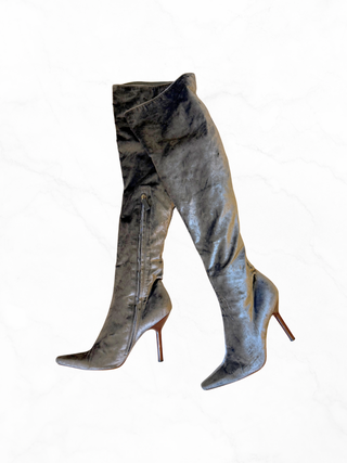 Gucci F/W1999 Vintage Tom Ford Era Runway Grey Crushed Velvet Over-The-Knee Wooden Heel Pointed Toe Boots - Size US 9.5