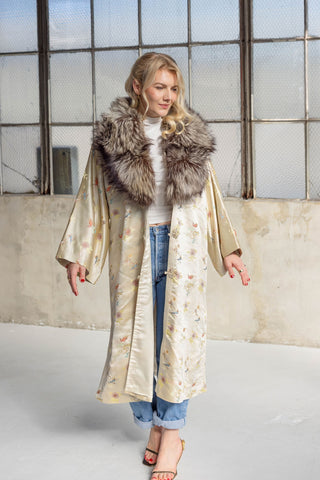 1960s Beige Floral Jacquard Coat with Detachable Brown Fox Fur Collar - Fits US M/L
