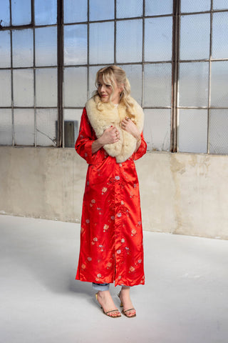 1960s Red Floral Jacquard Coat with Detachable Ivory Fox Fur Collar - Fits US S/M