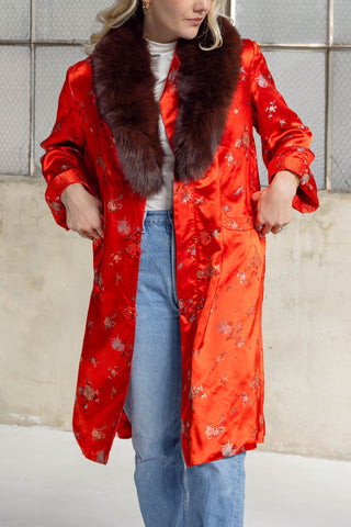 1960s Red Floral Jacquard Coat with Detachable Brown Fox Fur Collar - Fits US S/M