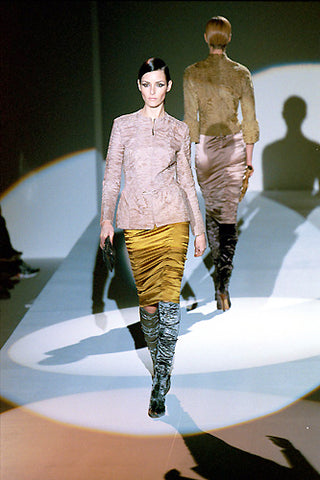 Gucci F/W1999 Vintage Tom Ford Era Runway Grey Crushed Velvet Over-The-Knee Wooden Heel Pointed Toe Boots - Size US 9.5