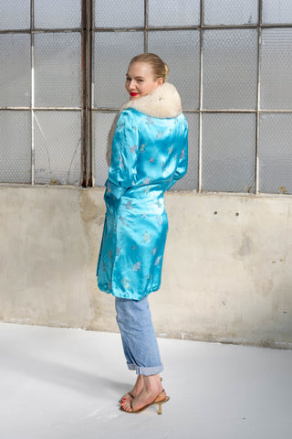 1960s Peacock Blue Floral Jacquard Coat with Detachable Ivory Fox Fur Collar - Fits US S/M