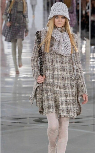 Chanel A/W 2005 Vintage Lagerfeld Era Runway Multicolor Grey Lesage Tweed Coat - Size 40 FR