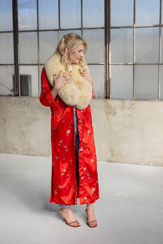 1960s Red Floral Jacquard Coat with Detachable Ivory Fox Fur Collar - Fits US S/M