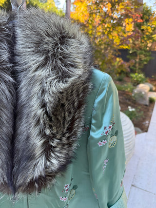 1960s Pale Jade Floral Jacquard Coat with Detachable Multi-Brown Fur Collar - Fits US XS/S