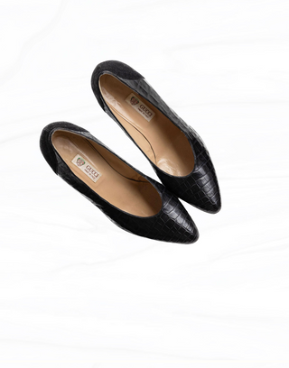 Gucci 1980s Vintage Black Crocodile Embossed Leather & Velvet Woman's Heels - US 9.5