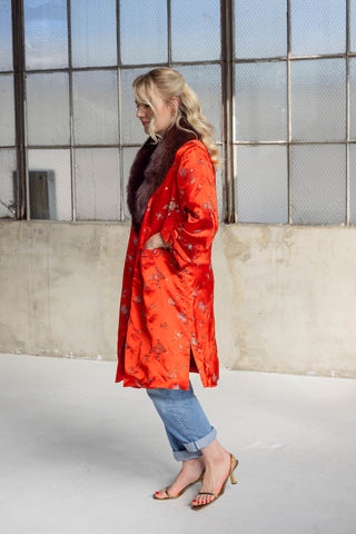 1960s Red Floral Jacquard Coat with Detachable Brown Fox Fur Collar - Fits US S/M